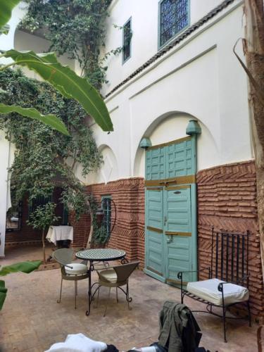 3879596a-2a9d-4d2e-98ee-4358f1bc1d2c